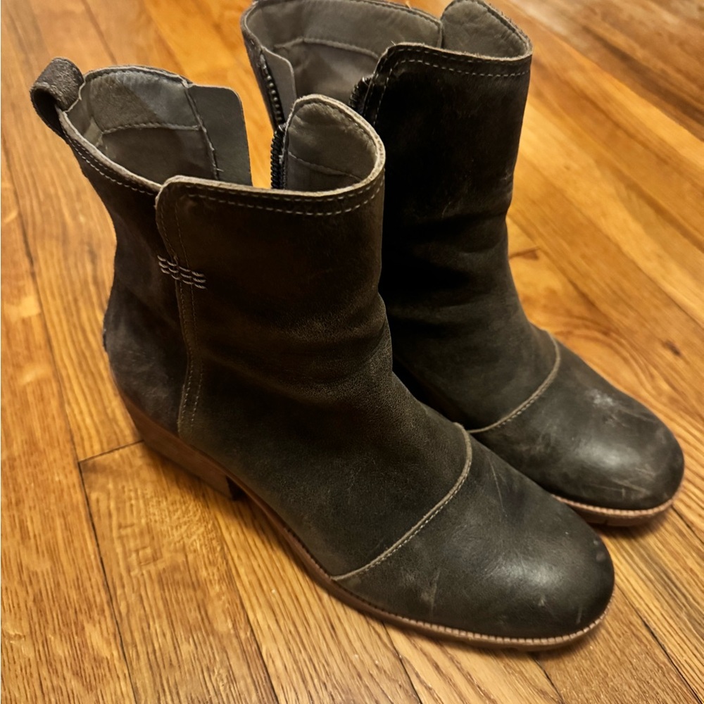 Women's Black Leather Ankle Boots